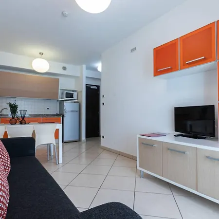 Idillic Family Haven For Four Daire *